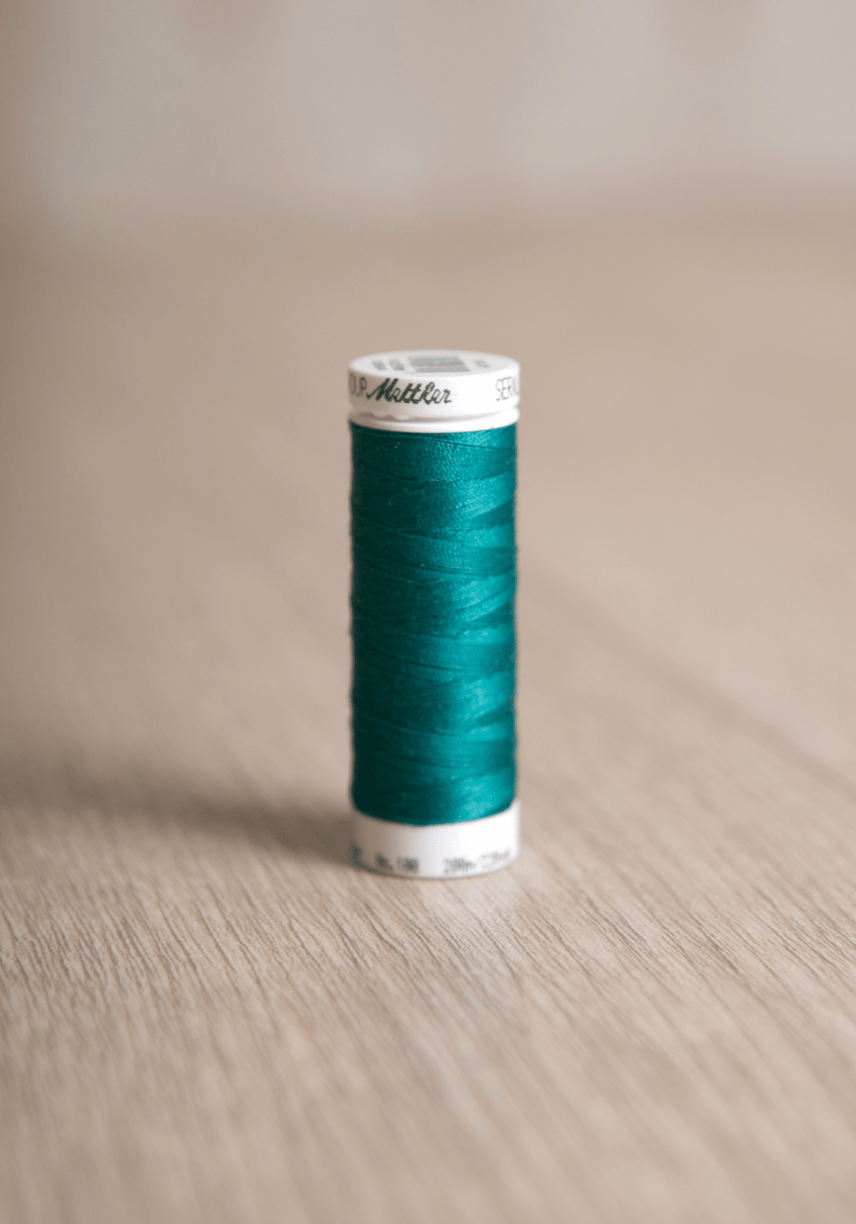 Bobine fil à coudre 200m - Plusieurs coloris - Maison Fauve