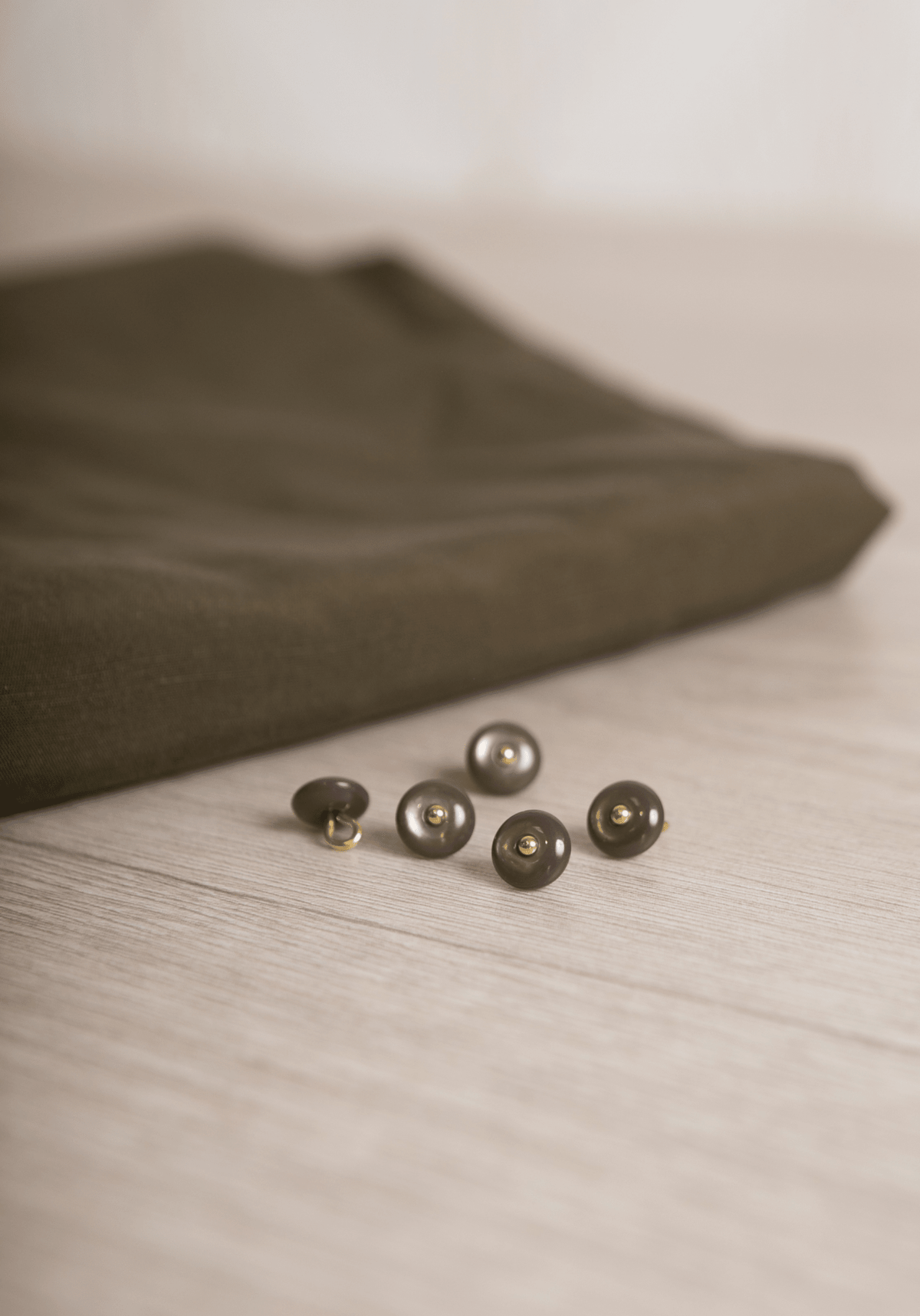 Bouton à coudre en nacre Wink Glossy 10 mm - Plusieurs couleurs - Maison Fauve