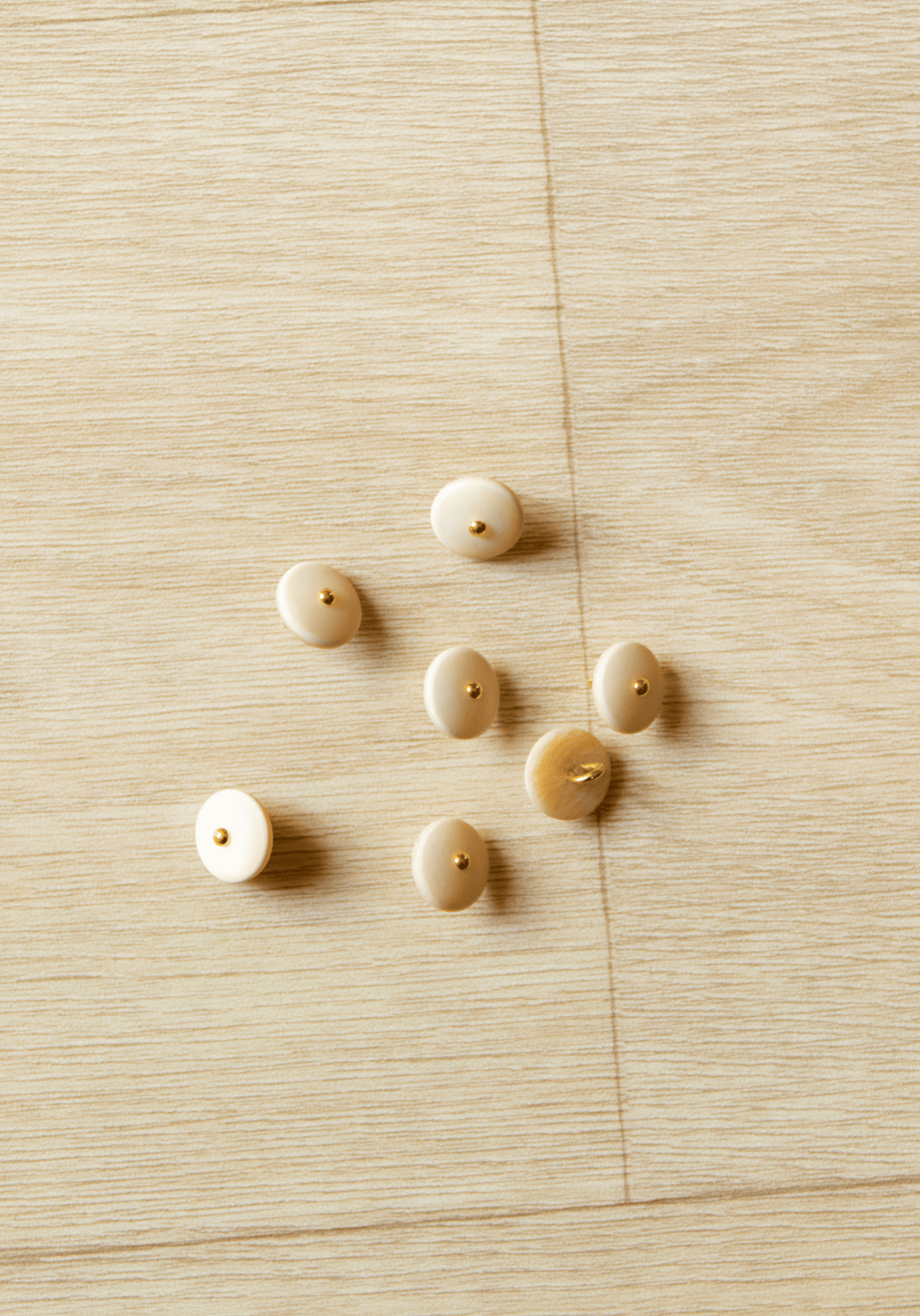Bouton à queue en nacre Wink Mat - 12 ou 15 mm - Plusieurs coloris - Maison Fauve