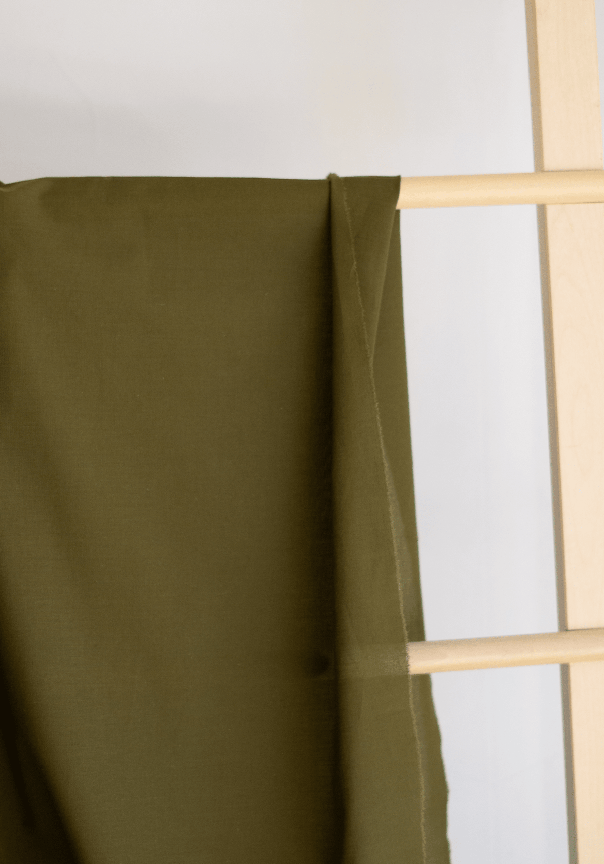 COUPON 150 cm - Tissu voile de coton - vert Mousse - Maison Fauve