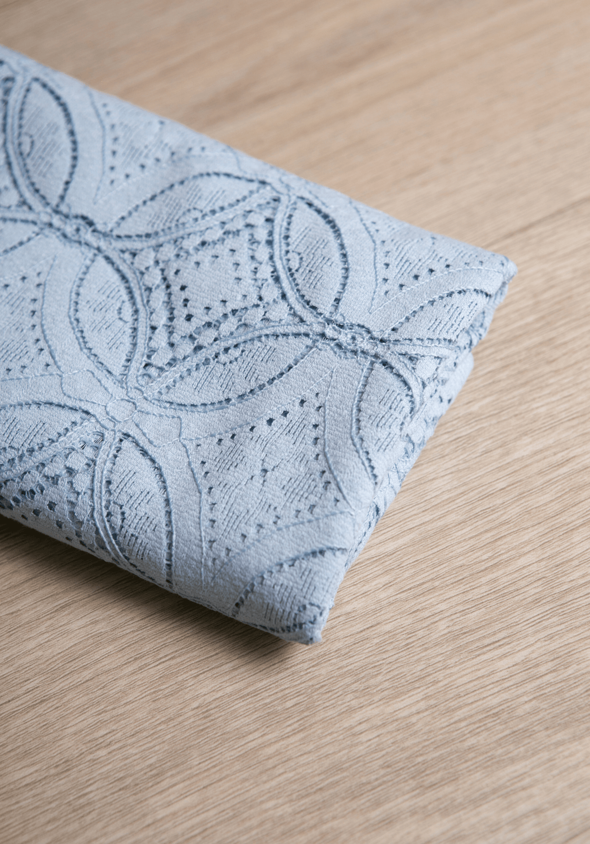 COUPON 30 cm - Tissu dentelle Botanica - Smoky Blue - Maison Fauve