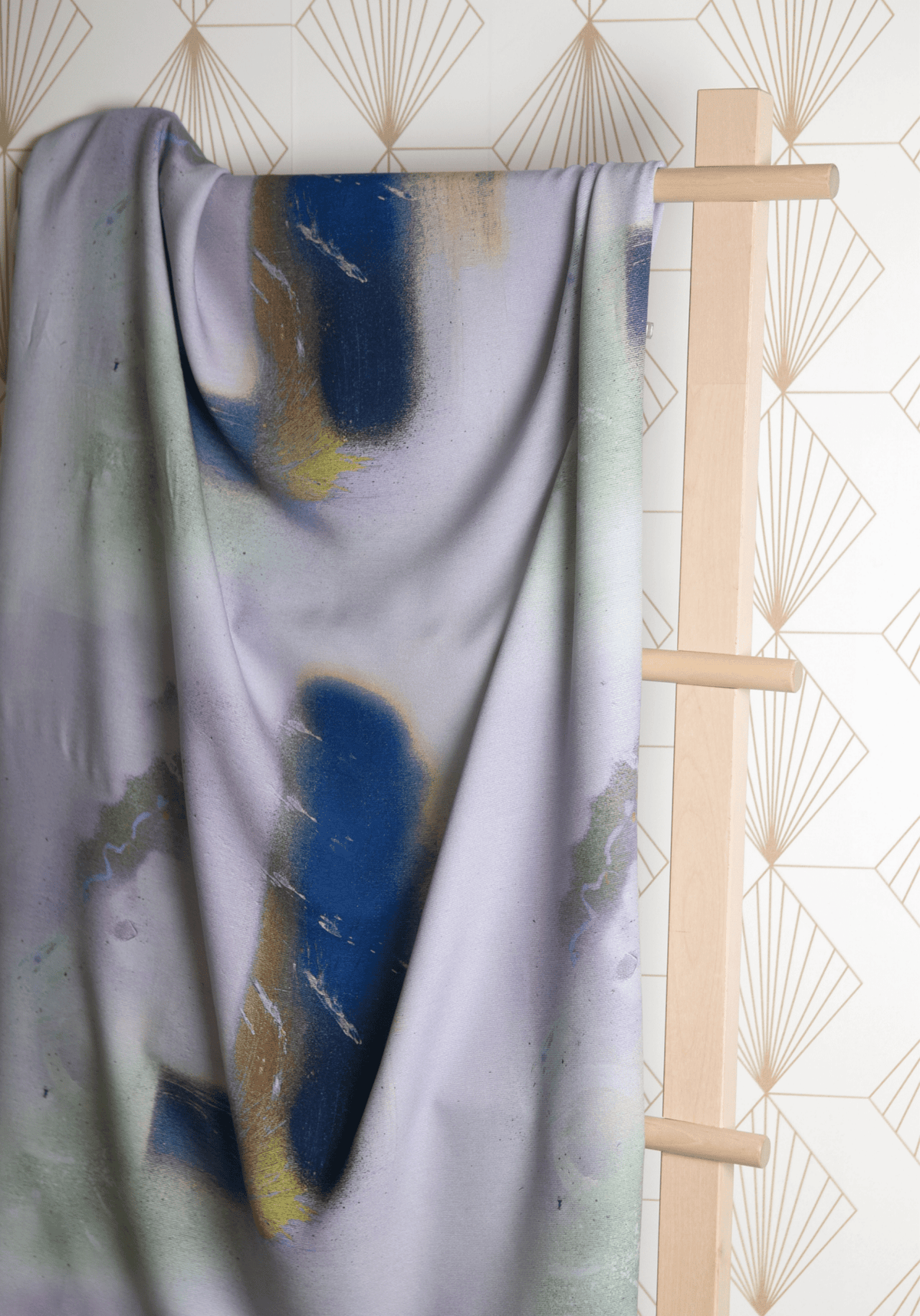 Tissu crêpe de viscose imprimée Graffiti - Maison Fauve