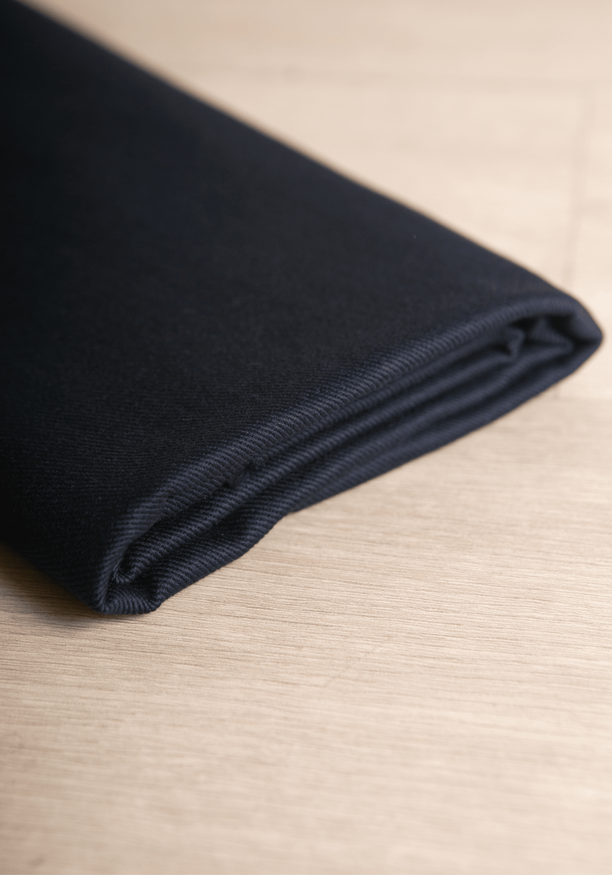 Tissu gabardine de coton uni – Plusieurs coloris - Maison Fauve