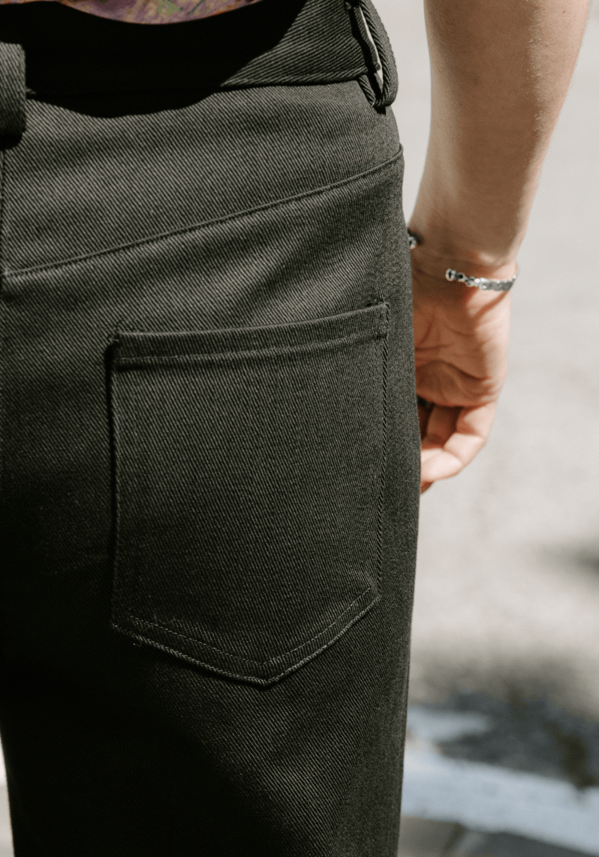 Tissu gabardine de coton uni – Plusieurs coloris - Maison Fauve