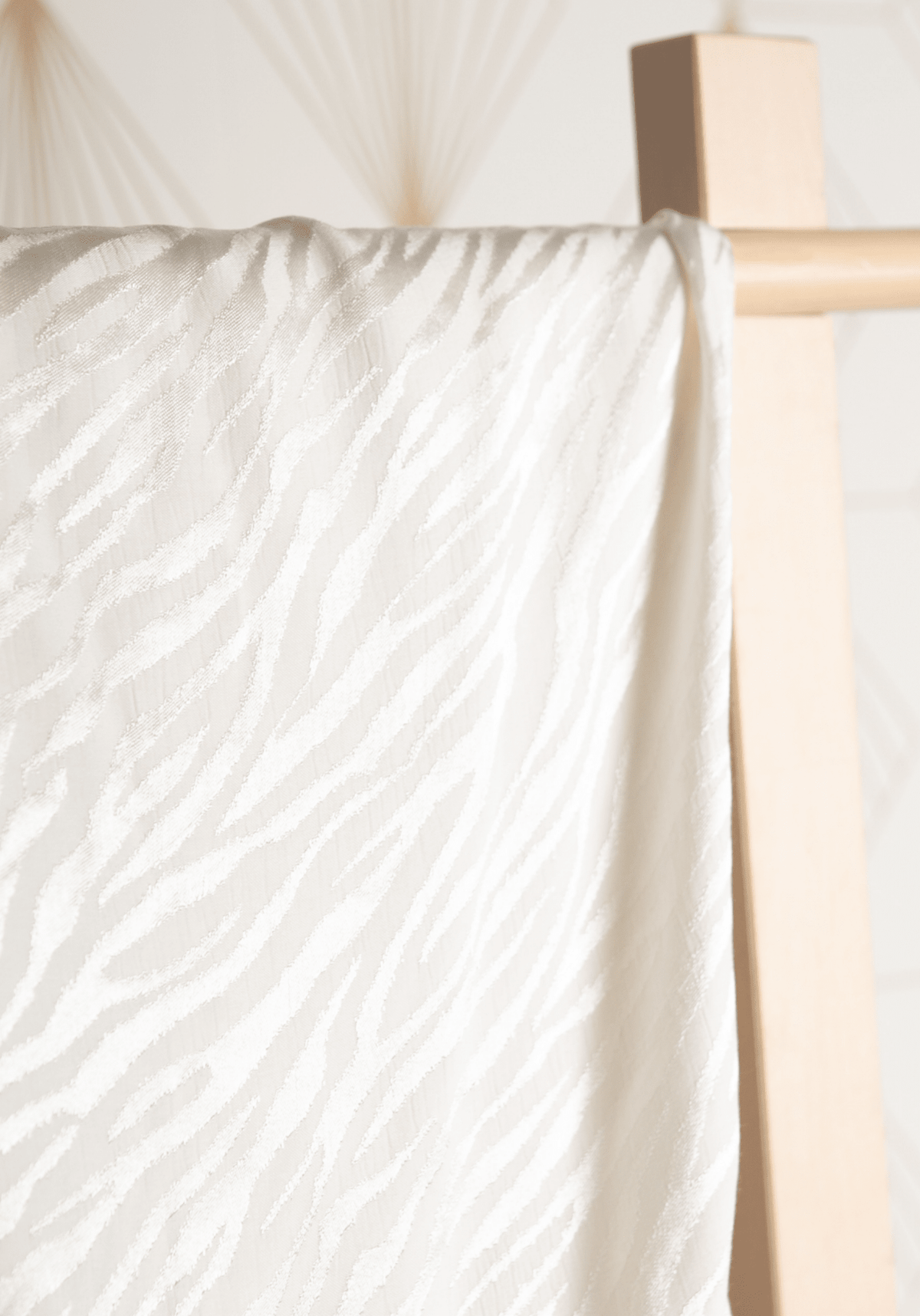 Tissu jacquard de viscose Tiger - Plusieurs coloris - Maison Fauve