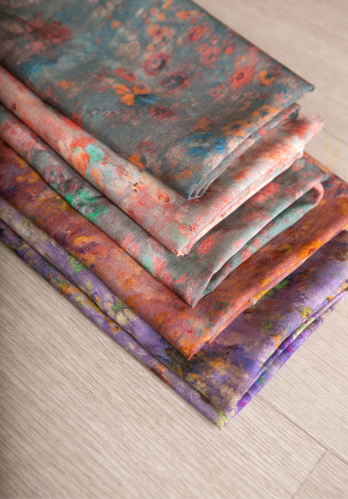 Tissu popeline de viscose imprimée Ghost Flower - Plusieurs coloris - Maison Fauve