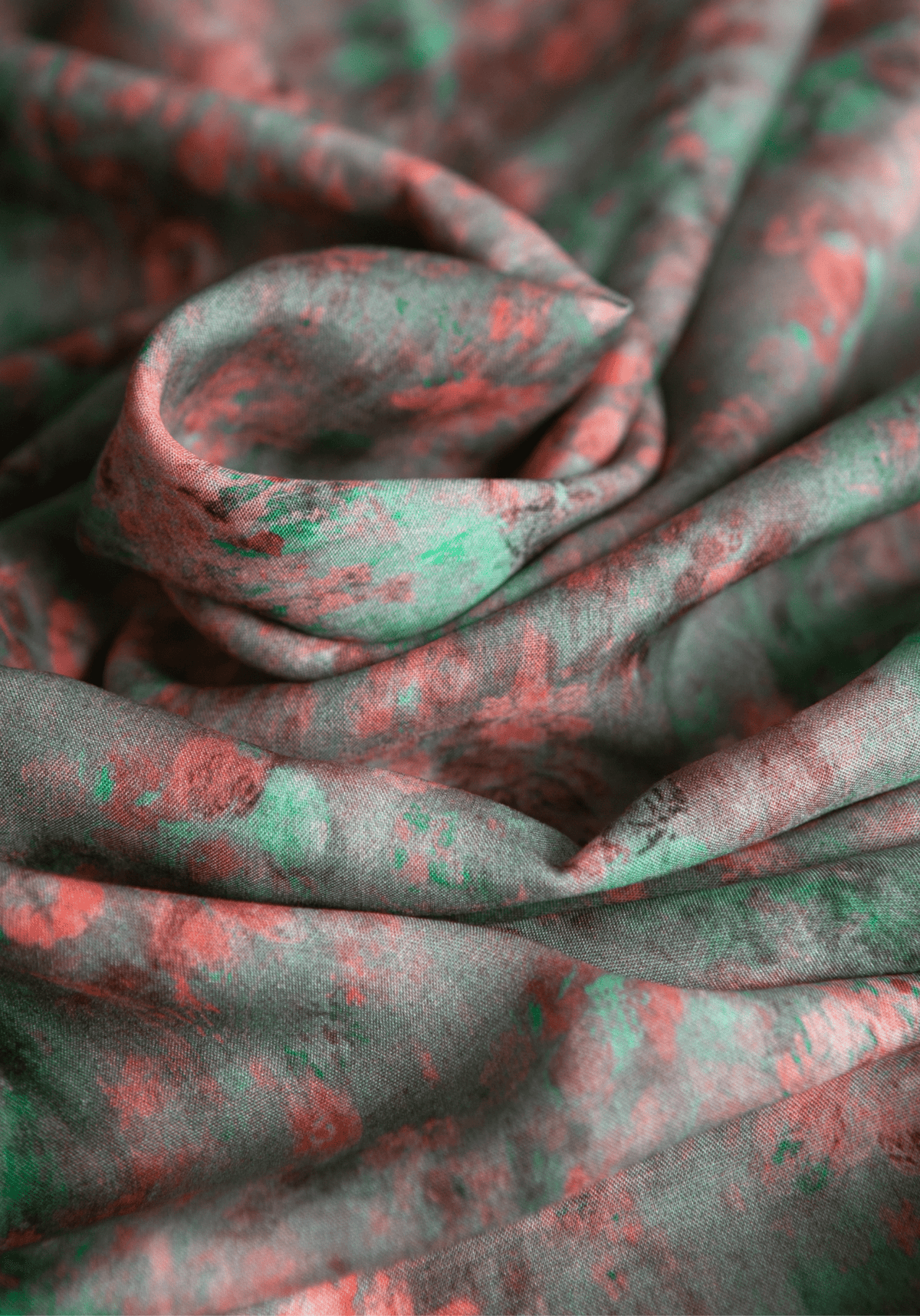 Tissu popeline de viscose imprimée Ghost Flower - Plusieurs coloris - Maison Fauve