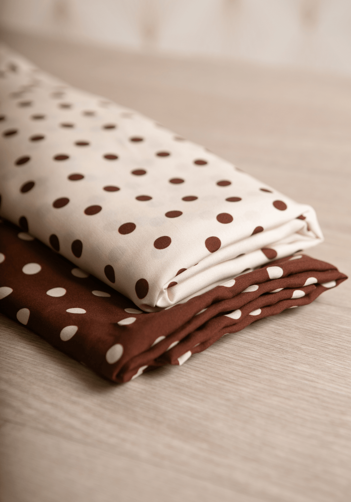 Tissu popeline de viscose imprimée Lunares - Plusieurs coloris - Maison Fauve