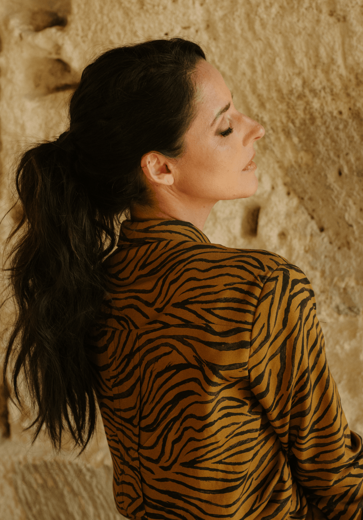 Tissu popeline de viscose imprimée Savage - Tigre Cumin ou Blanc Zèbre - Maison Fauve