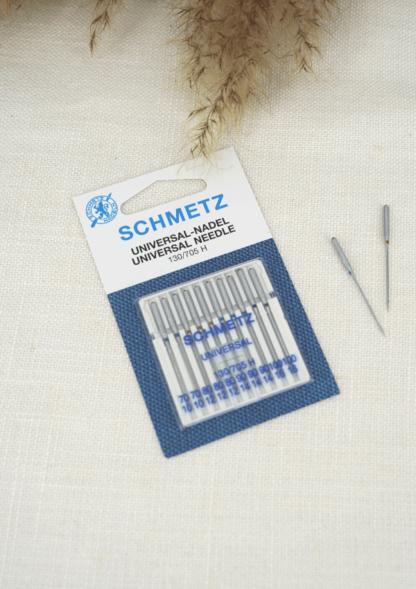 Assortiment de 10 aiguilles universelles pour machine à coudre Schmetz - Maison Fauve