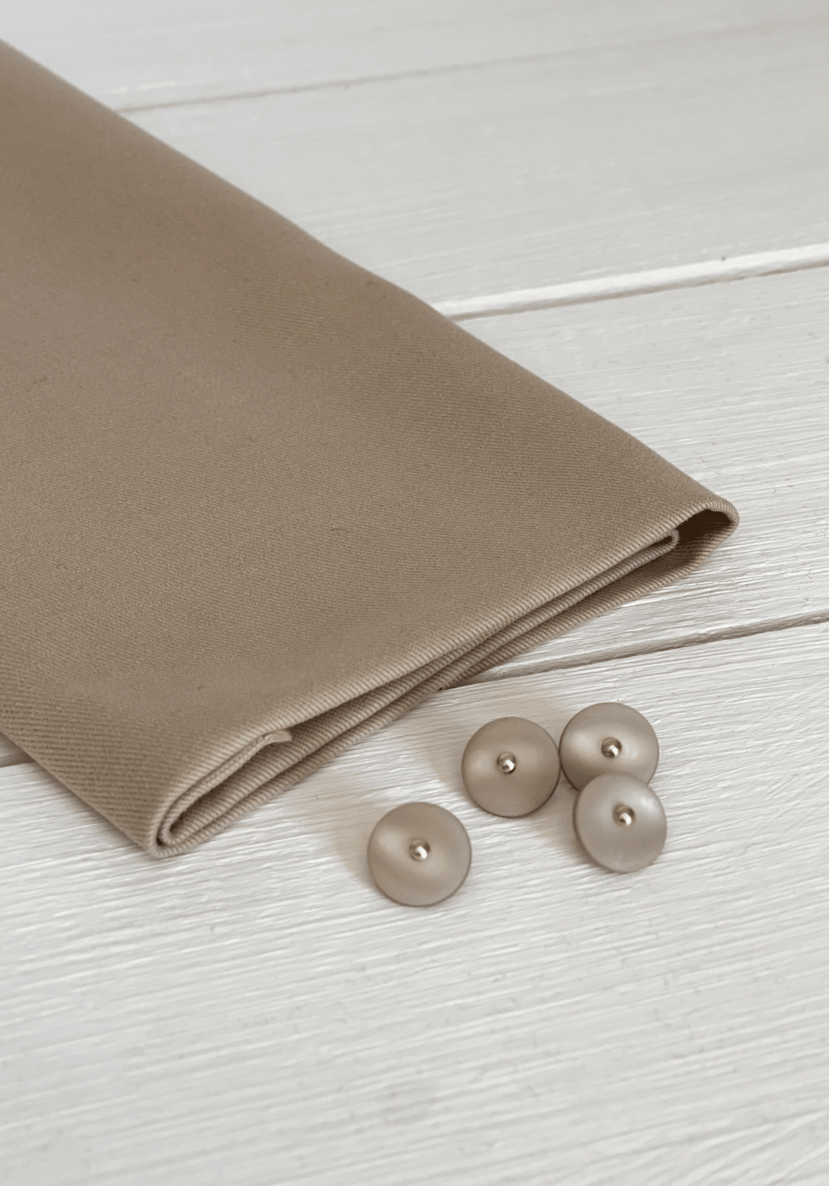 Bouton à queue en nacre Wink Mat - 12 ou 15 mm - Plusieurs coloris - Maison Fauve
