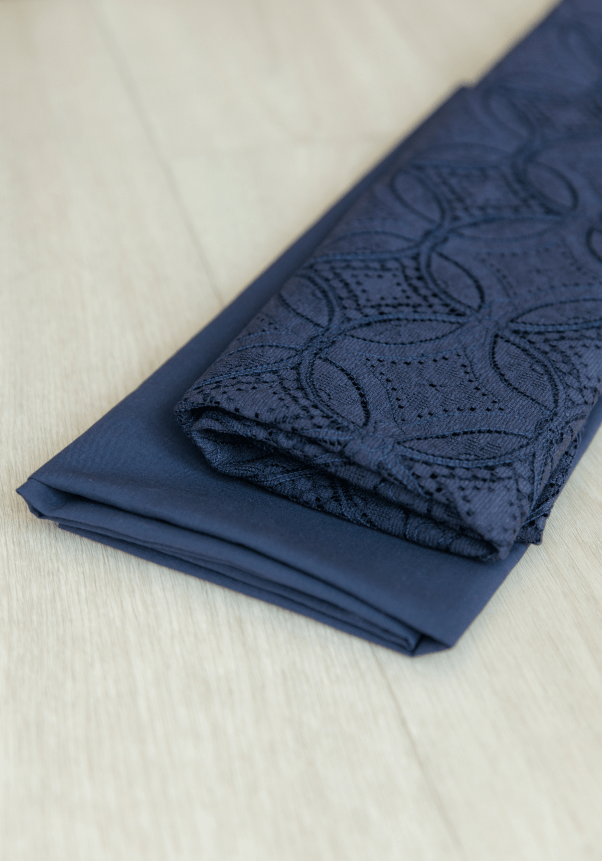 COUPON 30 cm - Tissu dentelle Botanica - Smoky Blue - Maison Fauve