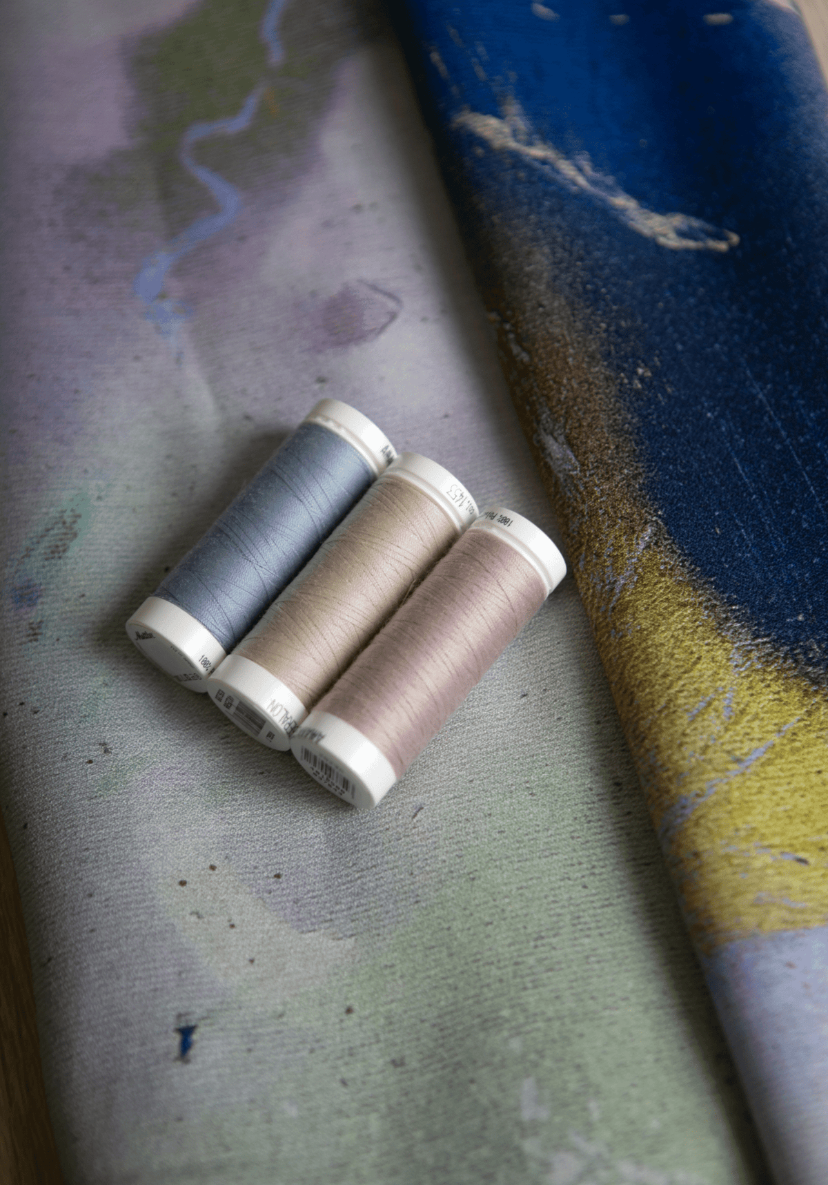 Tissu crêpe de viscose imprimée Graffiti - Maison Fauve