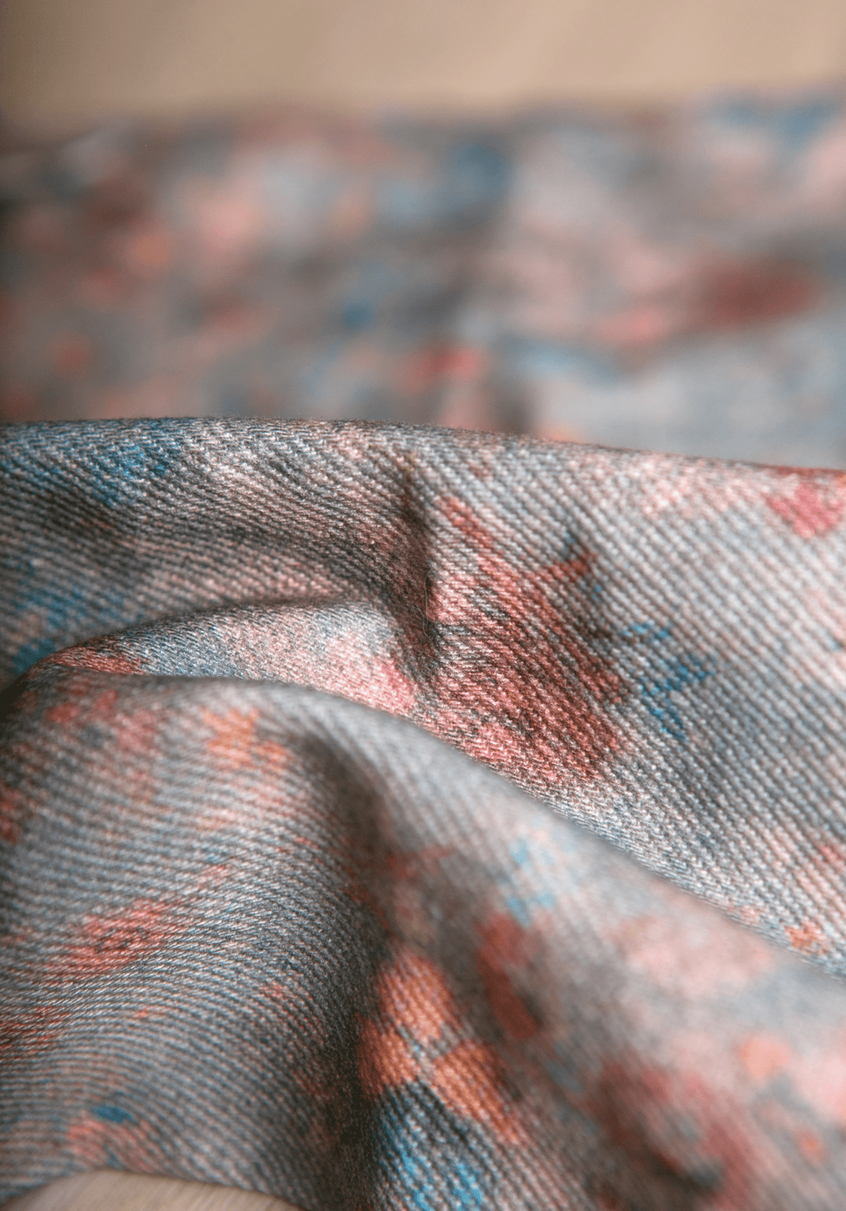 Tissu gabardine de coton imprimée Ghost Flower - Plusieurs coloris - Maison Fauve