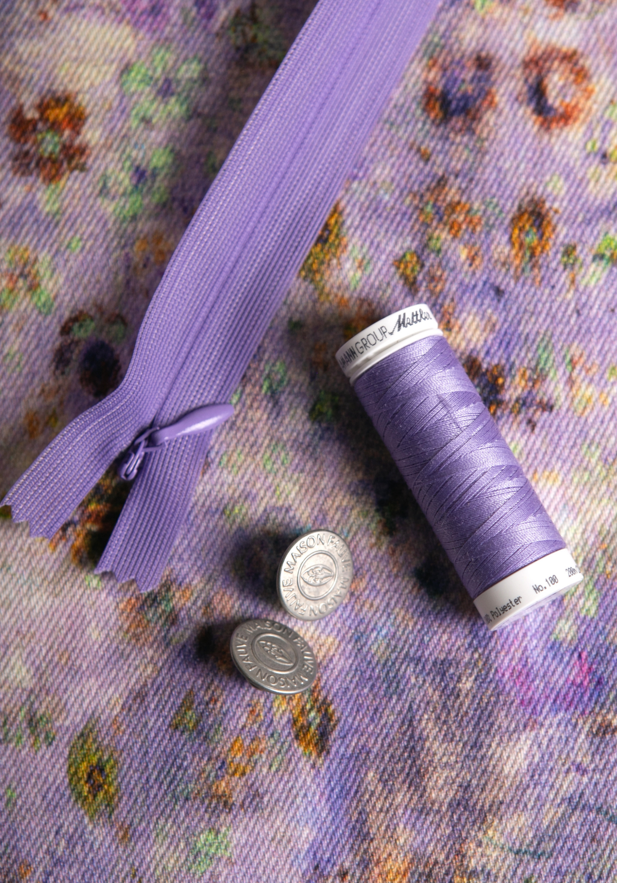 Tissu gabardine de coton imprimée Ghost Flower - Plusieurs coloris - Maison Fauve