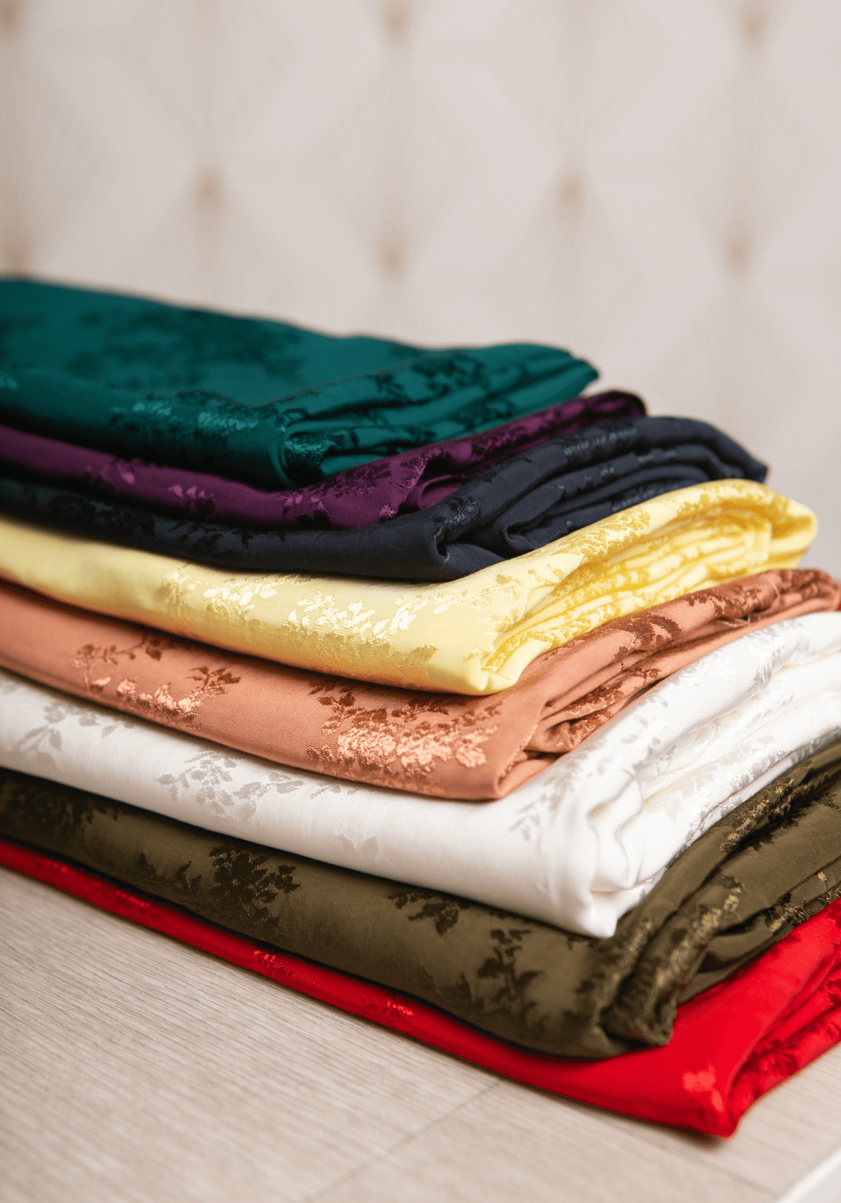 Tissu jacquard de viscose Poésie - Plusieurs couleurs - Maison Fauve