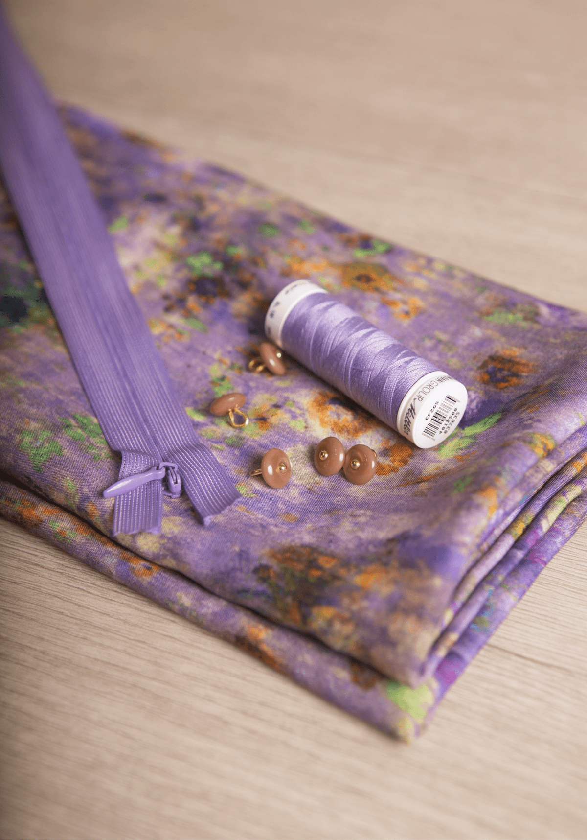 Tissu popeline de viscose imprimée Ghost Flower - Plusieurs coloris - Maison Fauve