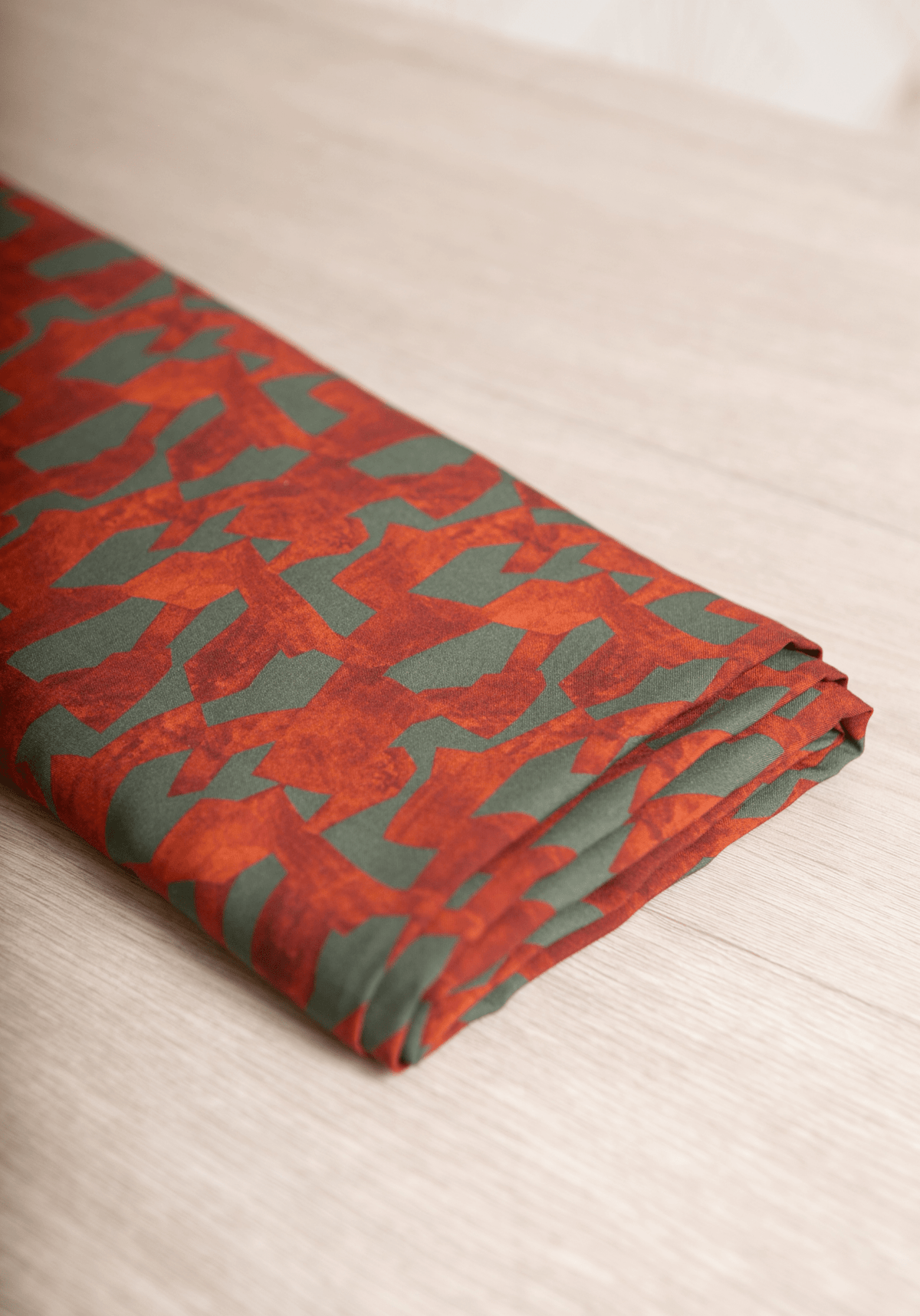 Tissu popeline de viscose imprimée Pietra - Plusieurs coloris - Maison Fauve