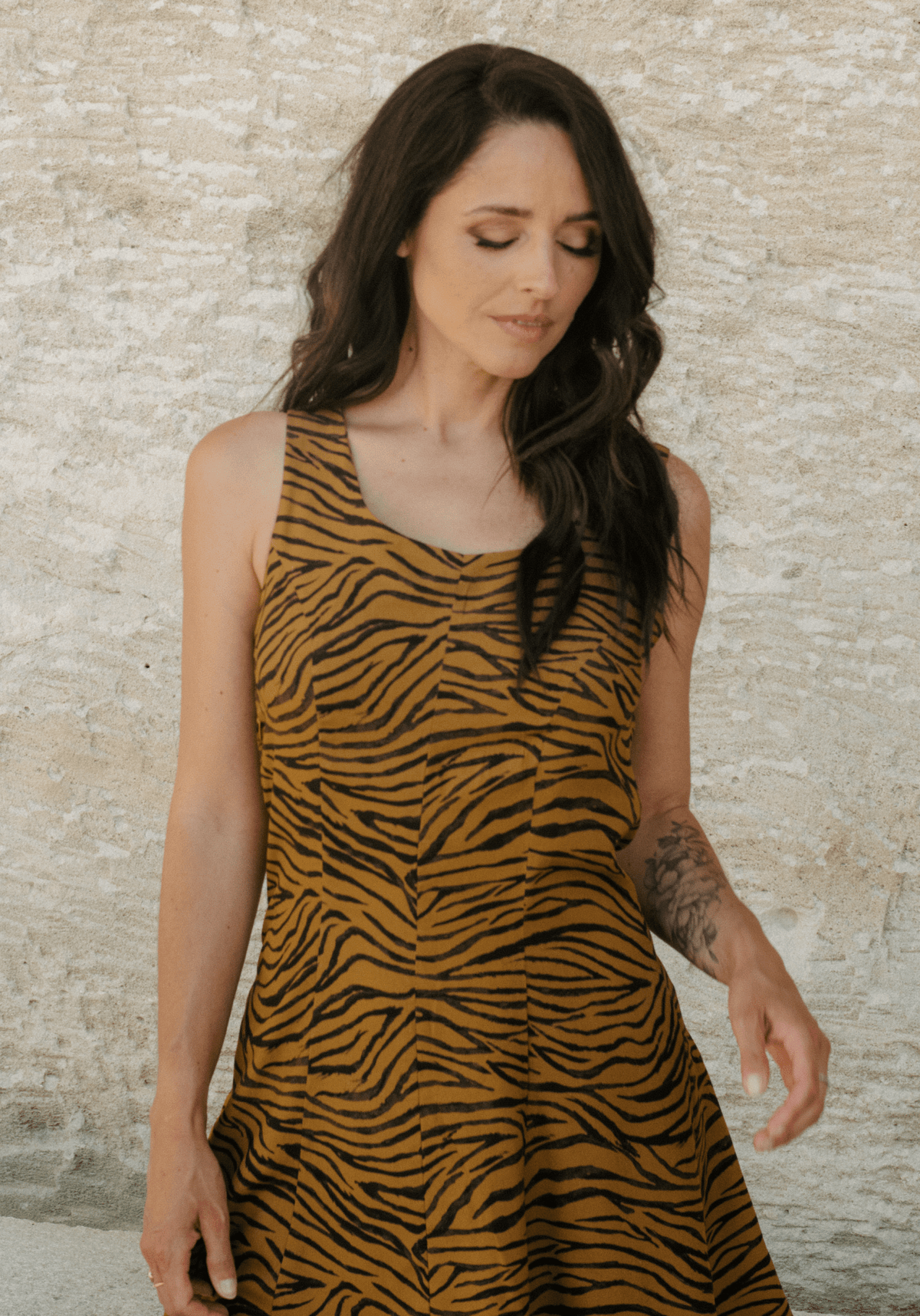 Tissu popeline de viscose imprimée Savage - Tigre Cumin ou Blanc Zèbre - Maison Fauve