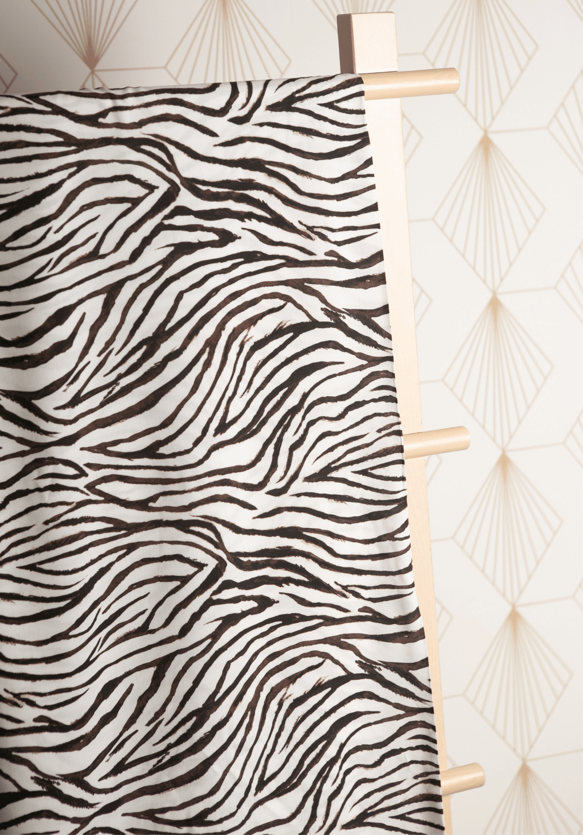 Tissu popeline de viscose imprimée Savage - Tigre Cumin ou Blanc Zèbre - Maison Fauve