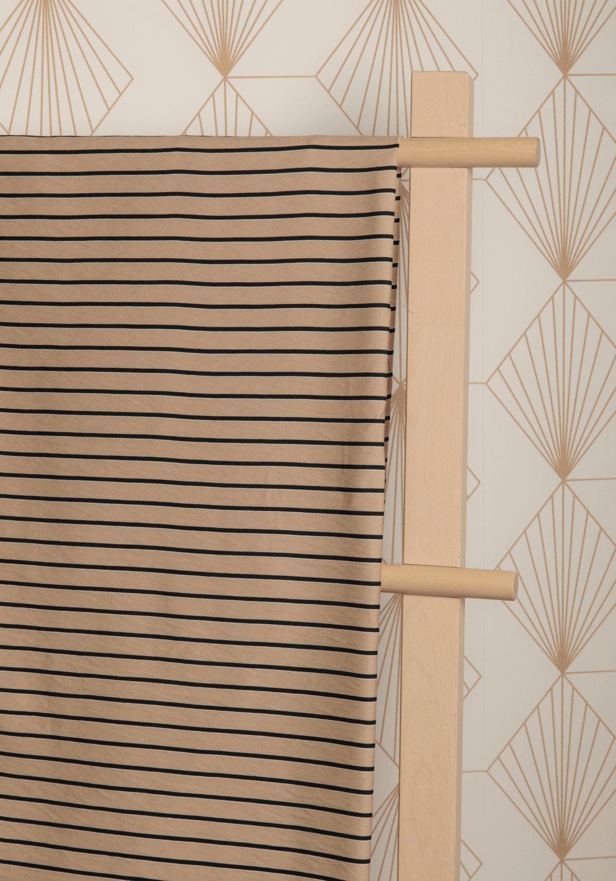 Tissu voile poly viscose à rayures Horizon – Marine / Beige & Encre - Maison Fauve