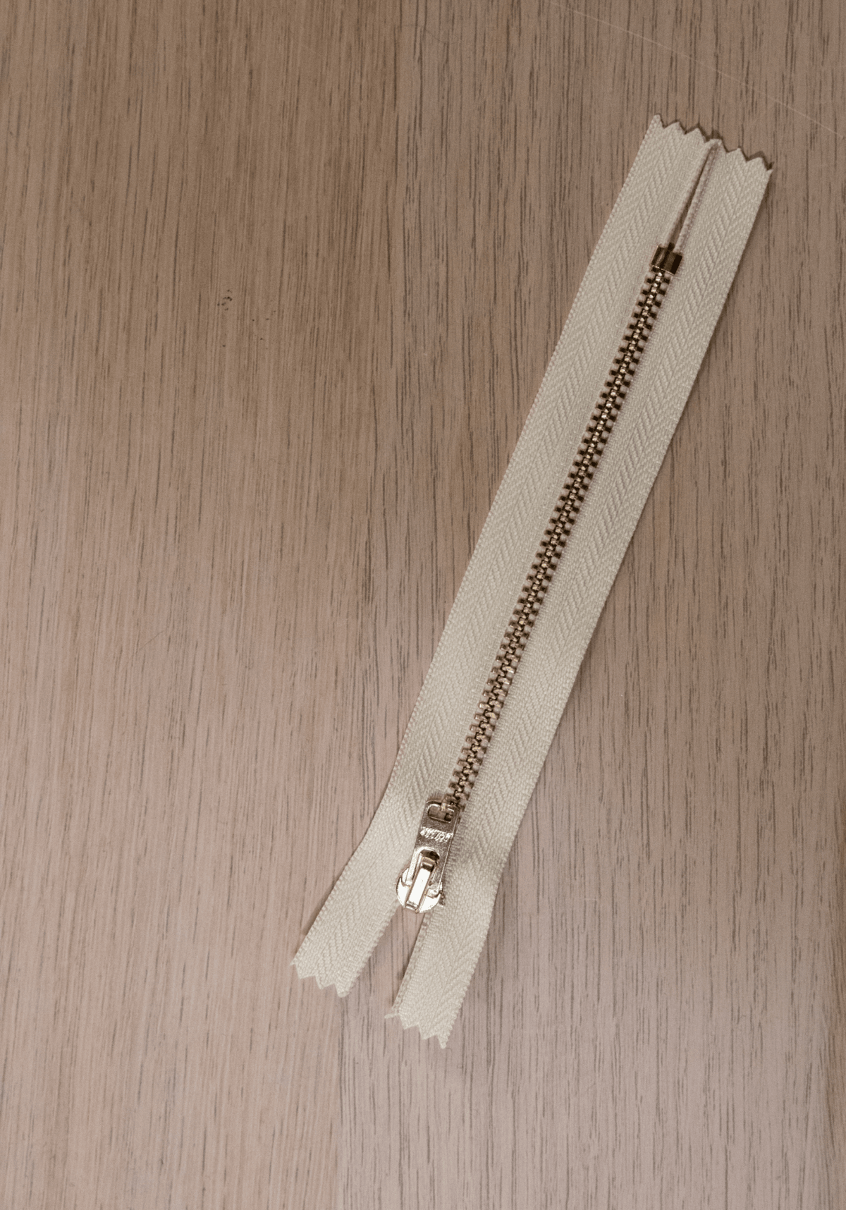 Zip 13 cm non séparable pour veste et blouson - Plusieurs coloris - Maison Fauve